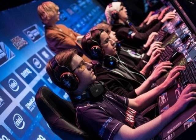 状态和竞技 状态和竞技